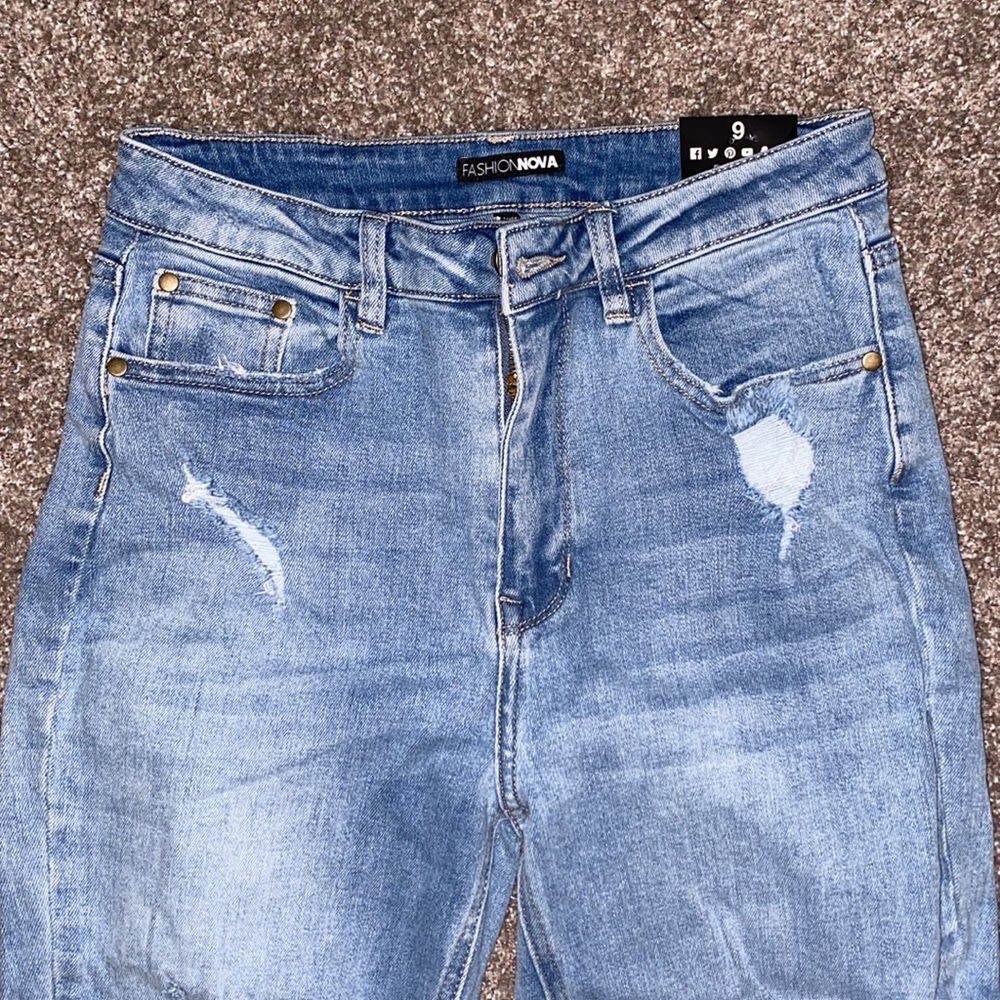 Blue Jeans - Picture 4 of 7